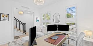 373 E Cannery Row Circle Gallery 10