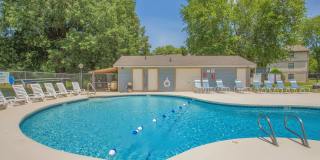 Edgewater Village Apartments Gallery 33