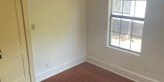 1 bedroom Downtown Apartment in Historic District Gallery 9