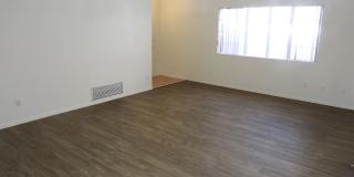 COMING SOON! 3+2 Stylish, Move‑In Ready Home with New Flooring and Fresh Interior Gallery 5