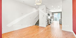 Gorgeous Townhouse with Central AC and Rooftop Deck Gallery 5
