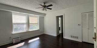 3727 North Pine Grove Avenue Gallery 1