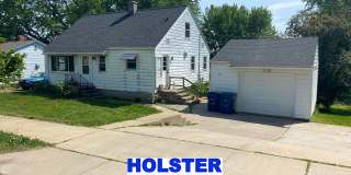 4-Bedroom 1.5 Bath Single-Family Home With Huge Back Yard Gallery 1