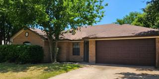 4-Bedroom Home with Spacious Backyard in Stratford Estates Gallery 3