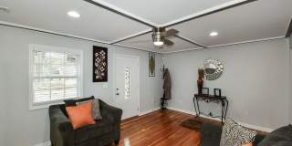 Room in 3 Bedroom Home at Pelton Pl NW Gallery 7
