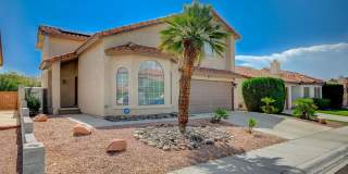Furnished 4 bedroom home in the Lakes! Gallery 3