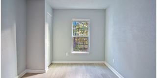 Convenient Home near Downtown's Heart Gallery 21