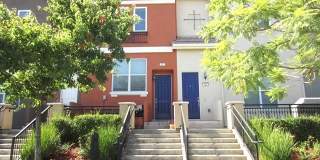 Beautiful Townhome, Solar, A/C, Very Spacious, 2c Garage, EV charger, Next to Park! Gallery 1