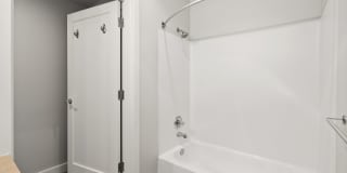 Thea's Landing Gallery 80