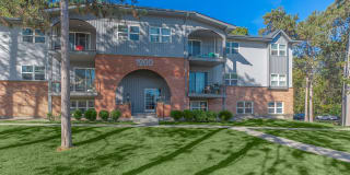 London Square Gallery 9