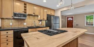Beautiful Cherry Creek Condo Gallery 1