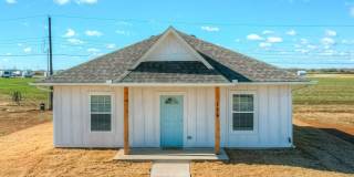 Move-In Ready 2 Bed Rental Home in Chickasha, OK Gallery 1