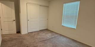 Modern 3-Bedroom Home Built in 2023 – Prime Tucson Location Gallery 18