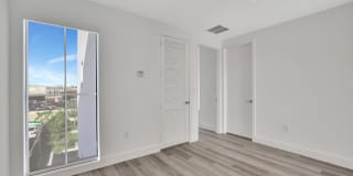 4208 NE 7th Terrace Gallery 21