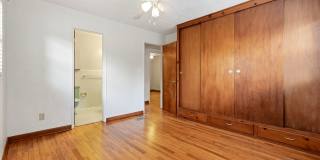 3 BR/ 2 BA Mid Century Modern Home/Fenced Yard/Lawn Care Included Gallery 19