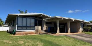 3 Bedroom, 2.5 Bathroom House with Carport Gallery 1