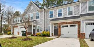Fully Furnished 3 Bedroom 2.5 Bath Townhome in Williamsburg! Gallery 1
