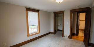 Bright, beautiful home with 3 garage spaces & tons of storage! Gallery 22
