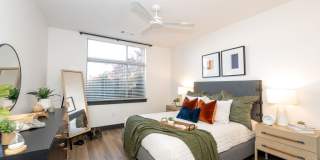 The Mint 425 Apartments Gallery 16