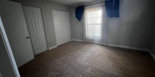 2 Bedroom / 1 Full and 2 Half Bath - Gallery 6