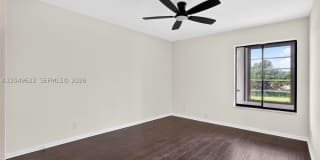 9920 NW 68th Pl Gallery 19