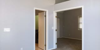 123 E Bayaud Ave Gallery 32