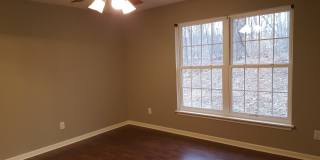 3 bed, 2 bath Home with GARAGE! Gallery 6