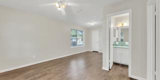205 Collins Drive Gallery 8