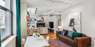 212 W Washington Street Gallery 12