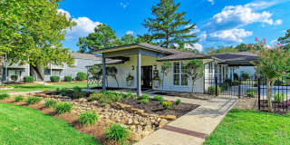 Arbor Walk Apartments Gallery 28