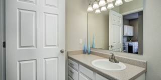 Linden Square Gallery 45