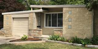 24000 Beverly Gallery 2