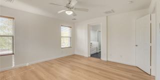 10808 Wallflower Avenue Gallery 30