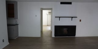912 Hilldale Gallery 8