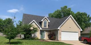 4BR/2.5BA House, 2-Car Garage - $2,100 *NO SMOKERS OR UNDERGRADS Gallery 3