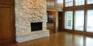 401 Woodland Hills Gallery 4