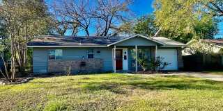 Charming 3 Bedroom Home w/ 1 Car Garage and Large Fenced Yard!! Charming 3 Bedroom Home w/ 1 Car Garage and Large Fenced Yard!! Gallery 1