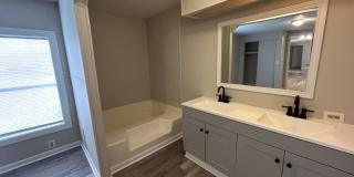 97 White Oak Village Gallery 15