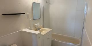 Quaint 4 Bedroom 2 Bathroom Home In The NE! Gallery 7