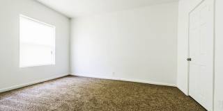 7135 S Blackstone Gallery 5