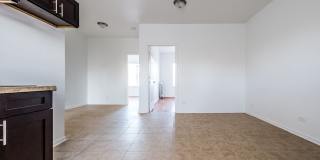 400-02 S Kilbourn Ave Gallery 19