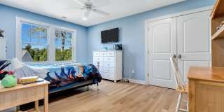 211 Monroe Avenue Gallery 30