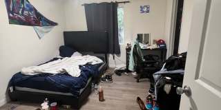6 Bedroom 3 Bathroom House on Corner lot- LARGE ROOMS Gallery 13