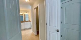 Stunning 4 Bedroom, 2.5 Bath Home Just 3 Blocks to Chesapeake Bay Gallery 31