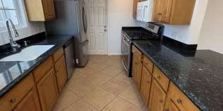 Spacious 2-Bed, 2-Bath Home in the Heart of Burbank! Gallery 13