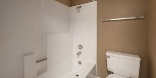 Move-In Ready 2BR in the Heart of Pasadena | In-Unit Washer & Dryer Gallery 13