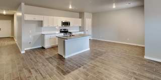 4 Bedroom 2 Bathroom 2 Car Garage Home in Oakdale School District Gallery 10