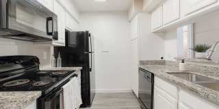 7100 Almeda at the Medical Center Gallery 12