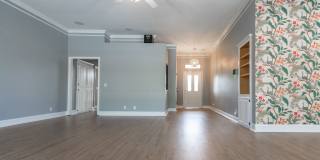 Luxurious Oasis with Poolside Serenity: Discover 17300 Zinc Drive, Edmond Gallery 9