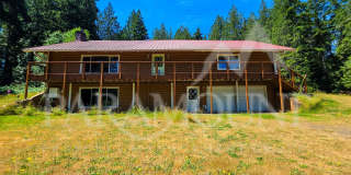 Spacious Log Home with Acreage! Gallery 1